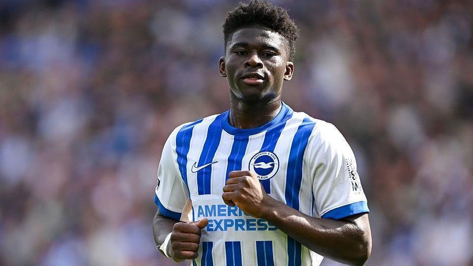 Carlos Baleba playing for Brighton