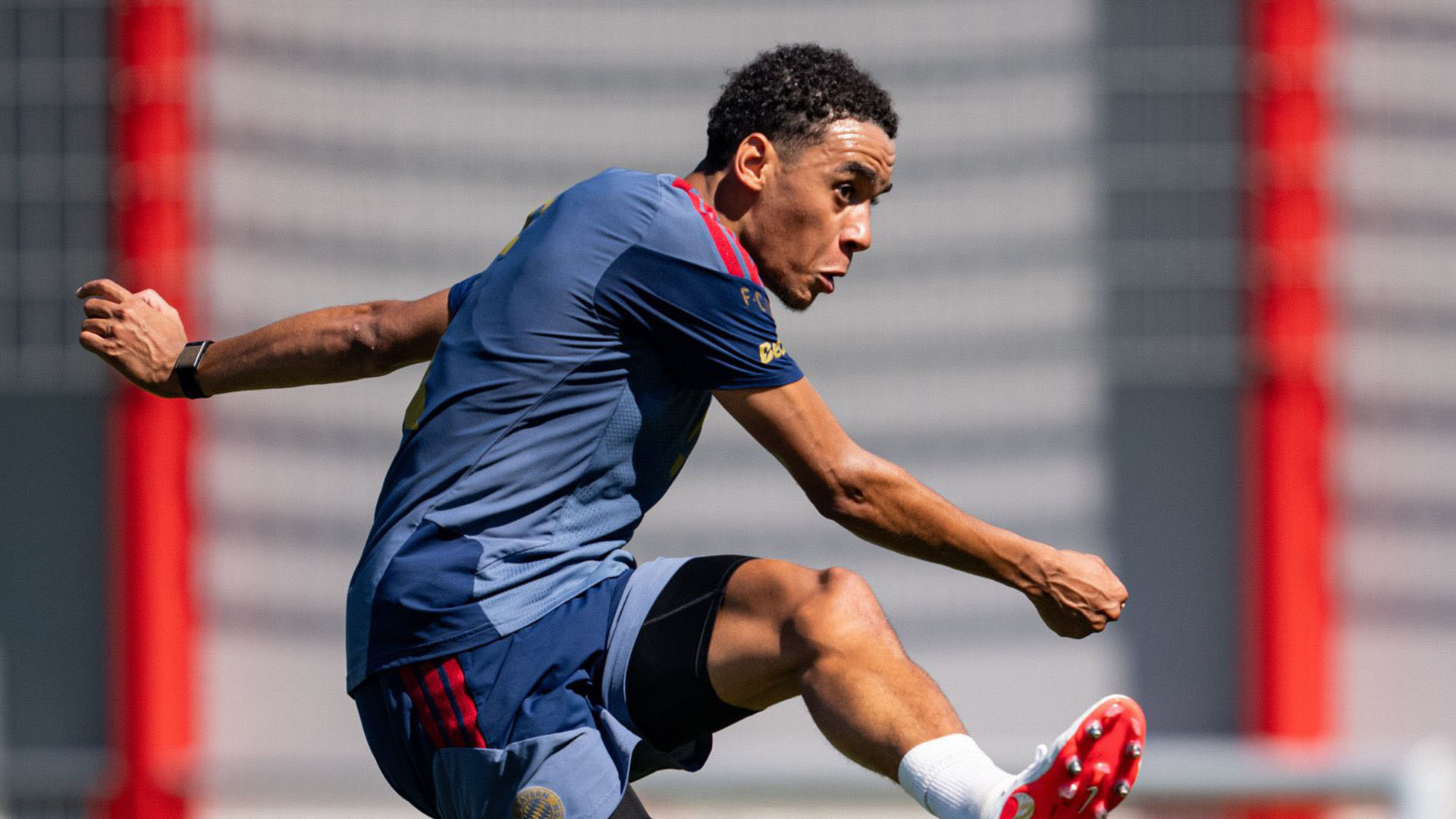Jamal Musiala playing for Bayern Munich