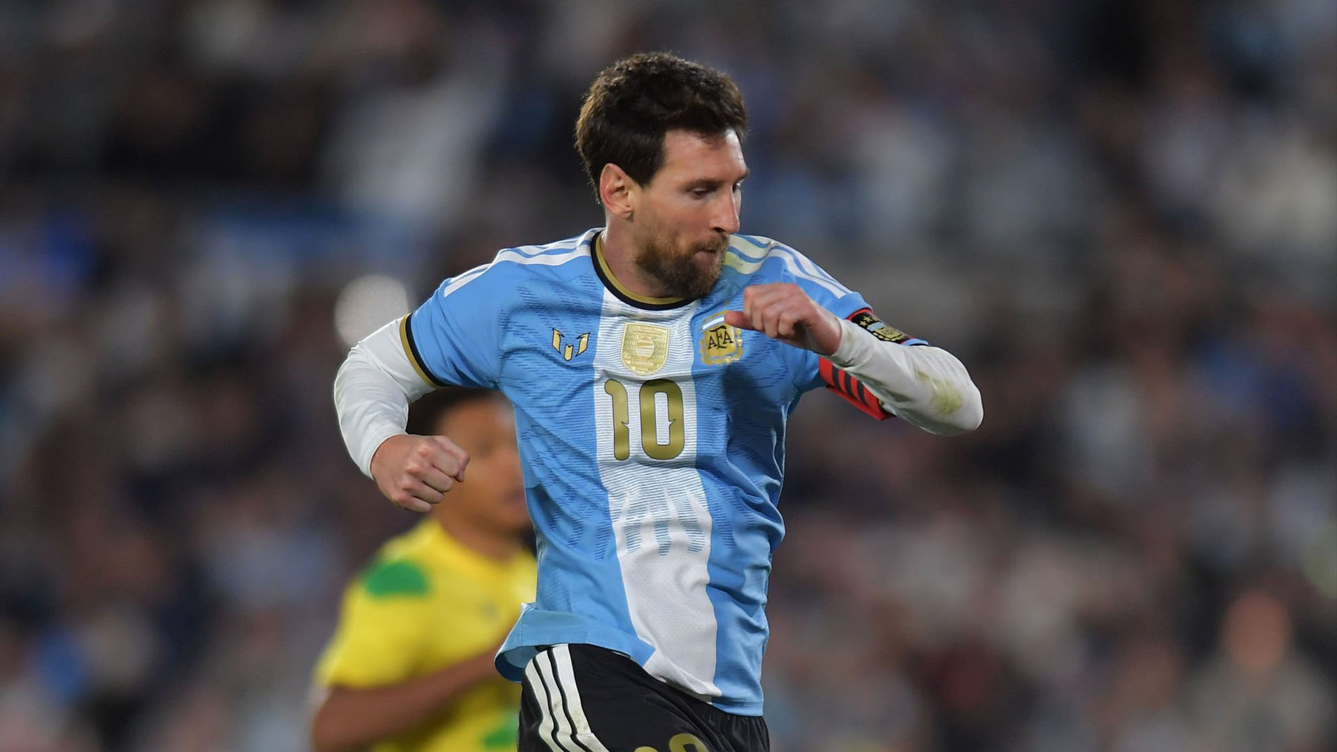 Lionel Messi acknowledges the crowd at the Monumental during his farewell match for Argentina