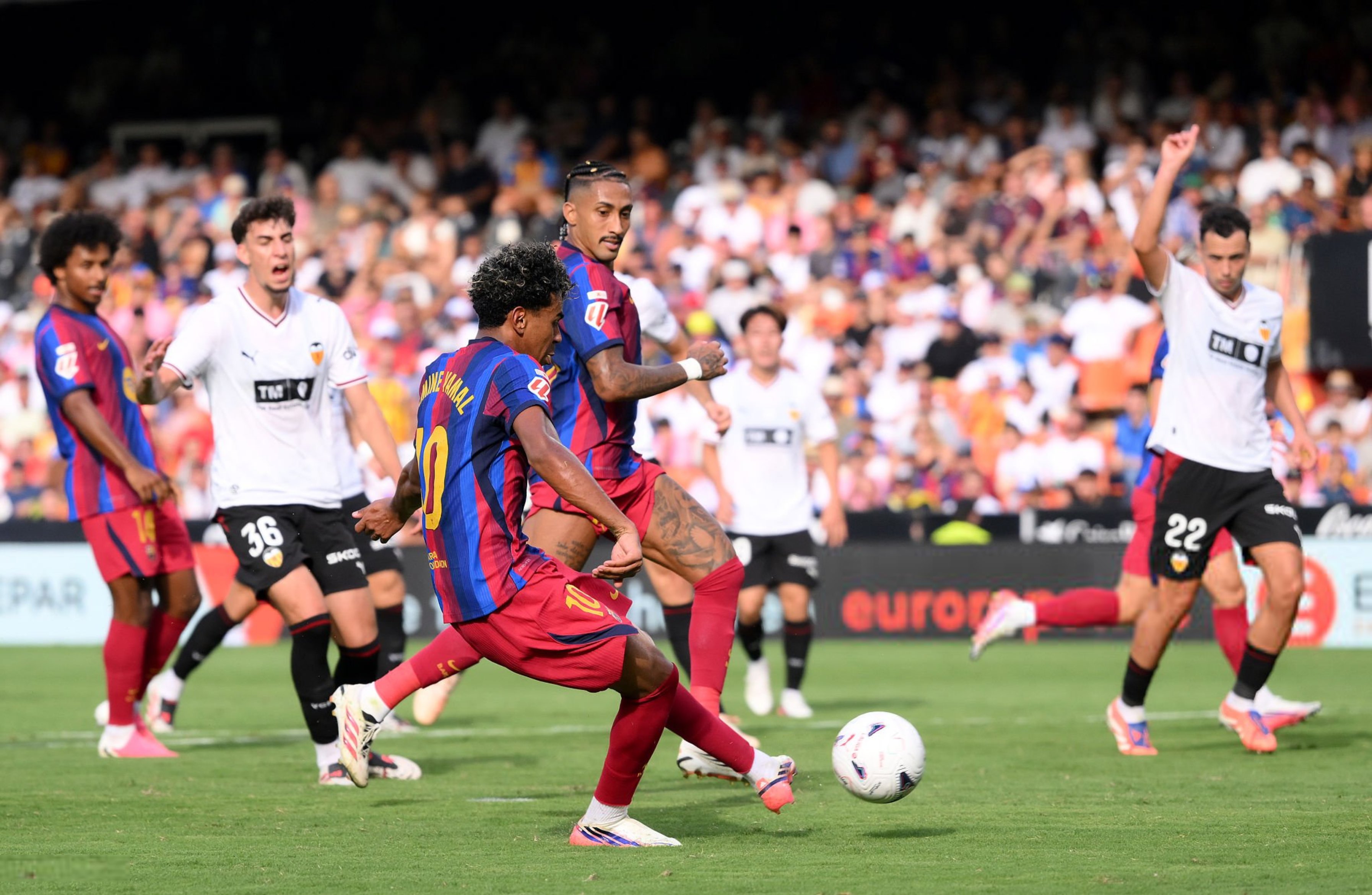 Lamine Yamal celebrating after scoring for Barcelona against Valencia